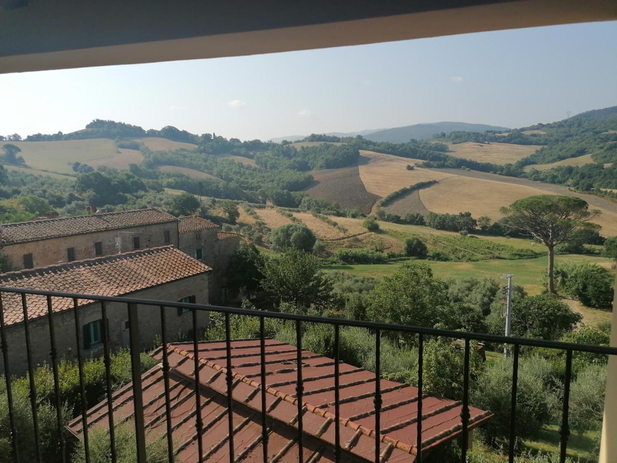Residence Il Monastero Pomarance Εξωτερικό φωτογραφία